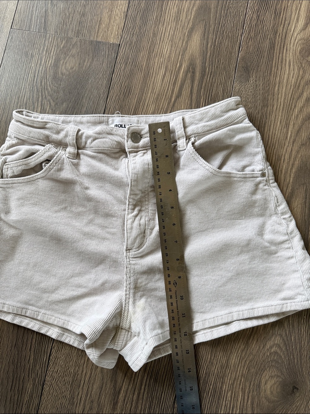 ROLLA'S Cream High-Rise Jean Shorts Dusters size 30 - Picture 8 of 10